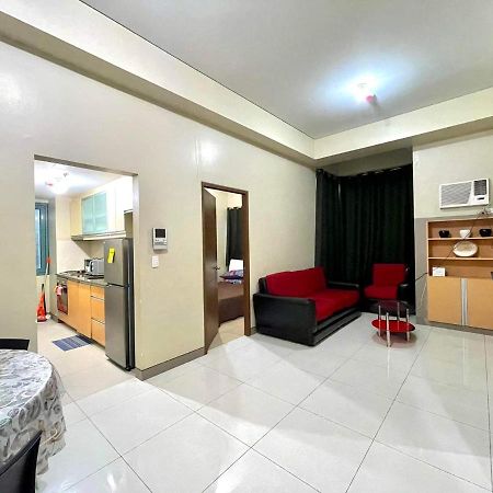 Lovely 2 Bed Room Condo Infront Of Naia Terminal 3 Manila Kültér fotó