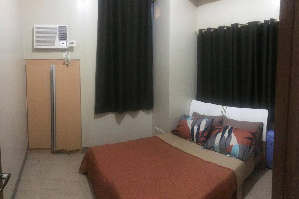 Lovely 2 Bed Room Condo Infront Of Naia Terminal 3 Manila Kültér fotó