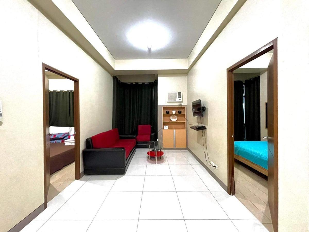 Lovely 2 Bed Room Condo Infront Of Naia Terminal 3 Manila Kültér fotó