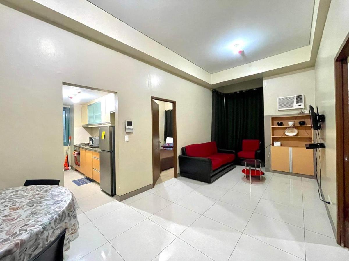 Lovely 2 Bed Room Condo Infront Of Naia Terminal 3 Manila Kültér fotó
